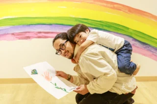 HUNGRY MARKET 上部スライダー - PLAY! PARK ERIC CARLE（プレイパーク